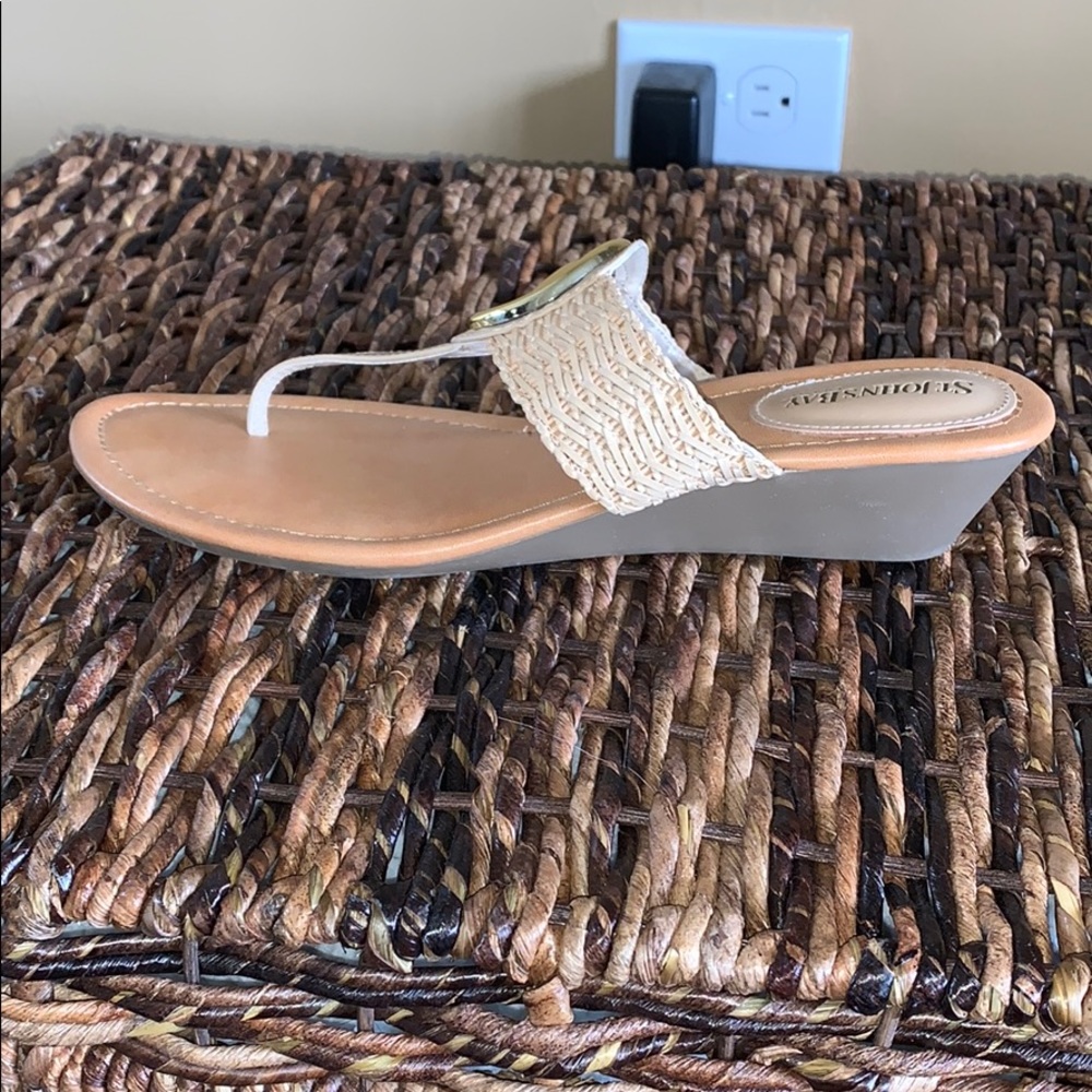 Sandals - Picture 2 of 5